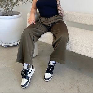 NWT TIGER CHERRY SILK/SATIN TROUSER BUSINESS PANTS